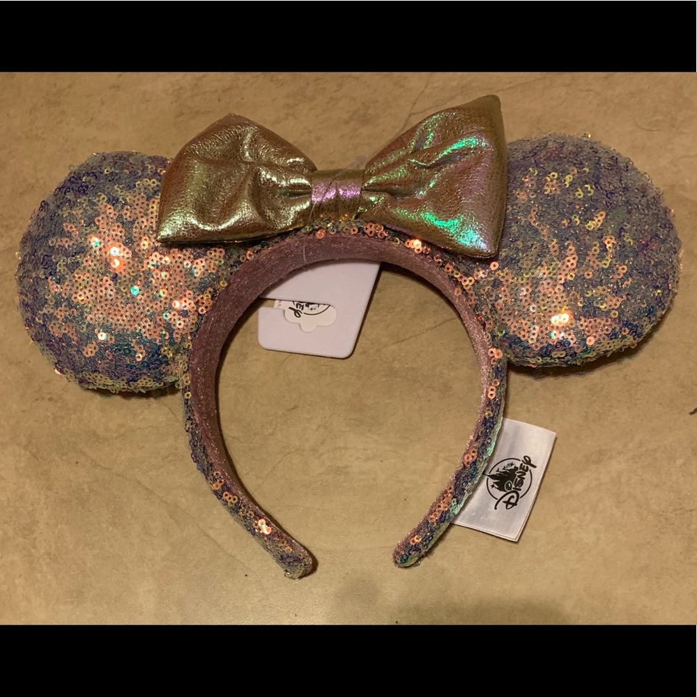 Disney Parks Minnie Mouse Ears Headband Pink and Purple Earidescent NEW w/ Tag - Picture 1 of 3